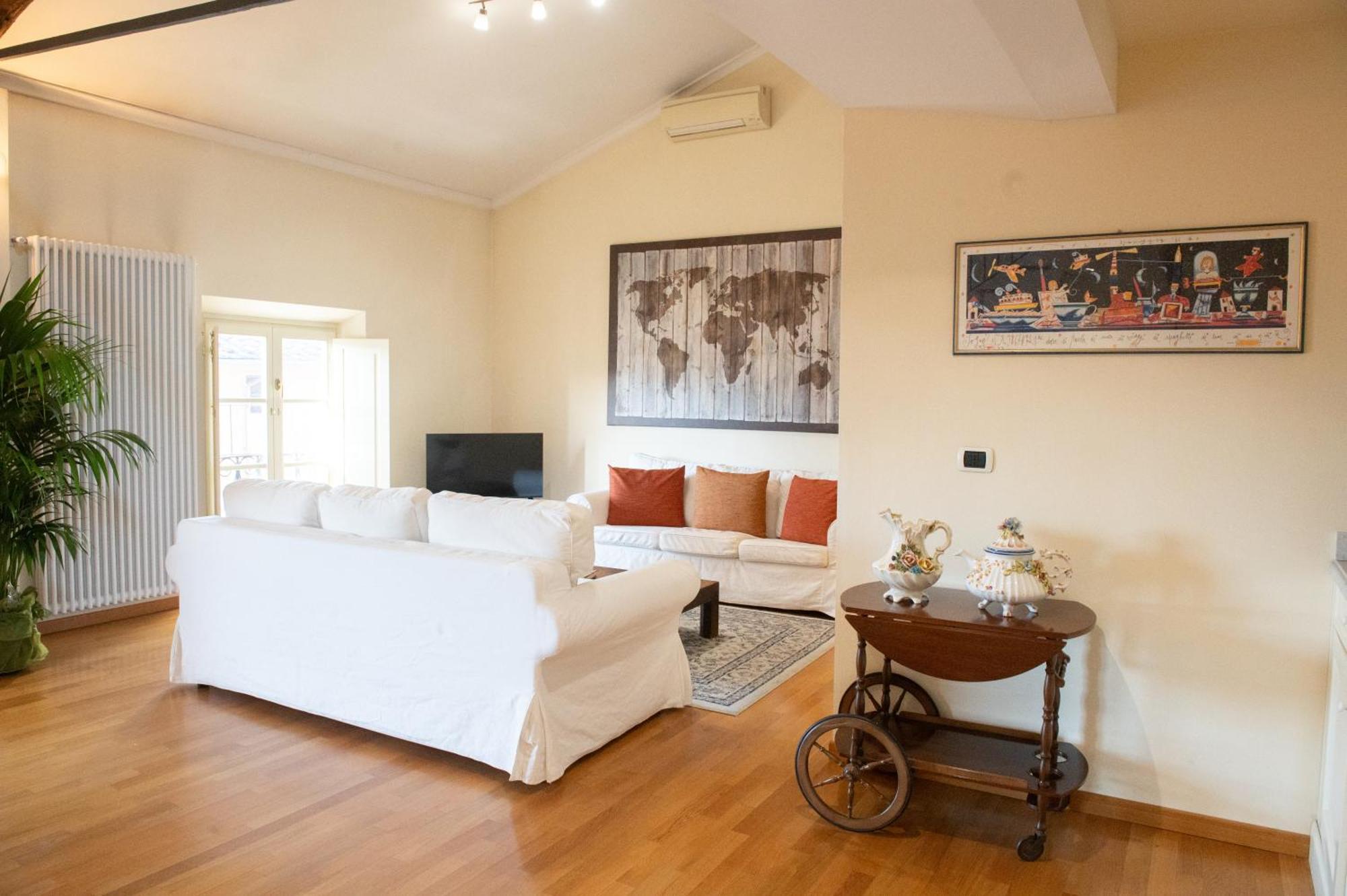 Palazzo Rocchi - Residenza D'Epoca Bed & Breakfast Lucca Exterior photo