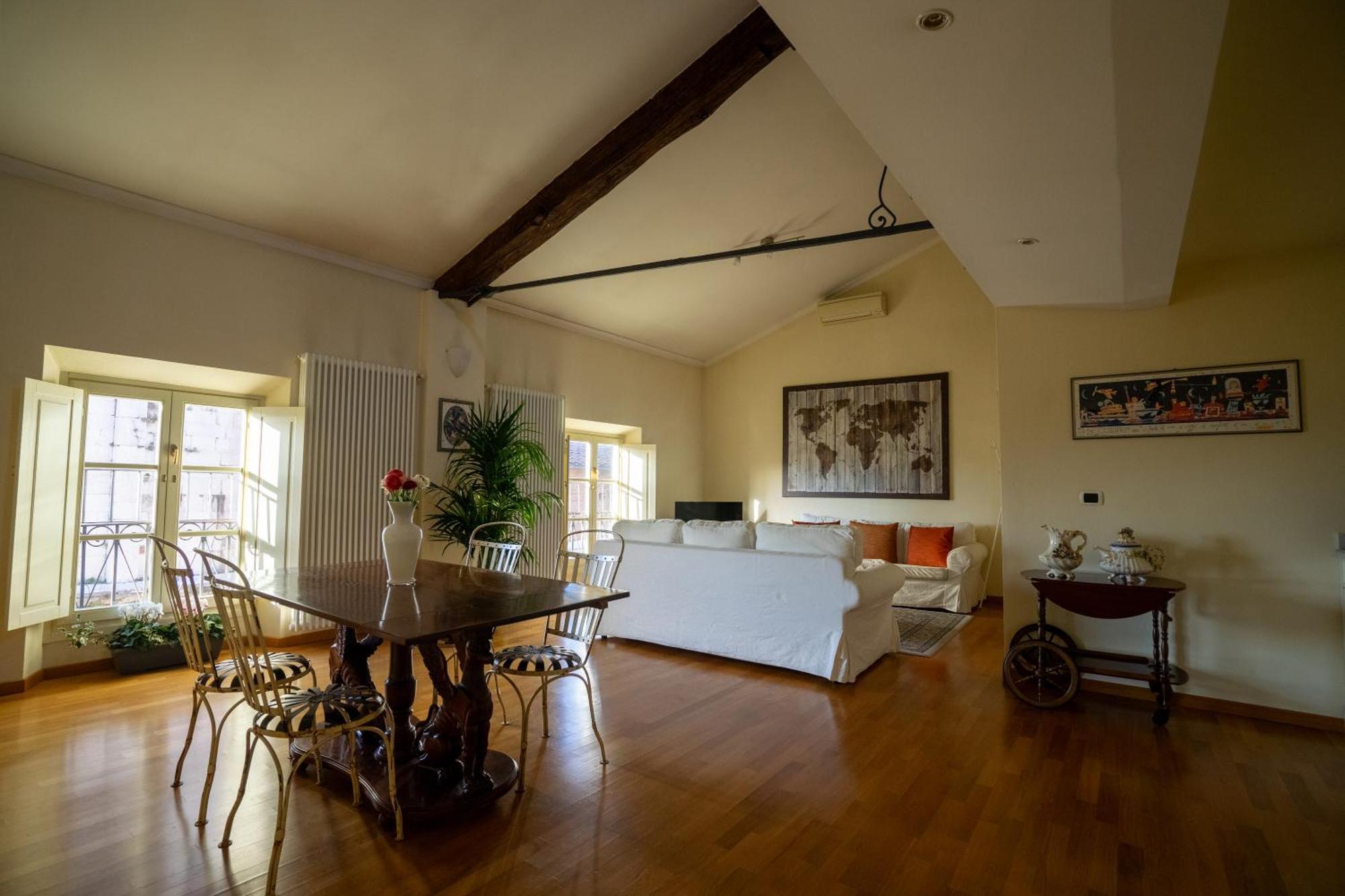 Palazzo Rocchi - Residenza D'Epoca Bed & Breakfast Lucca Exterior photo